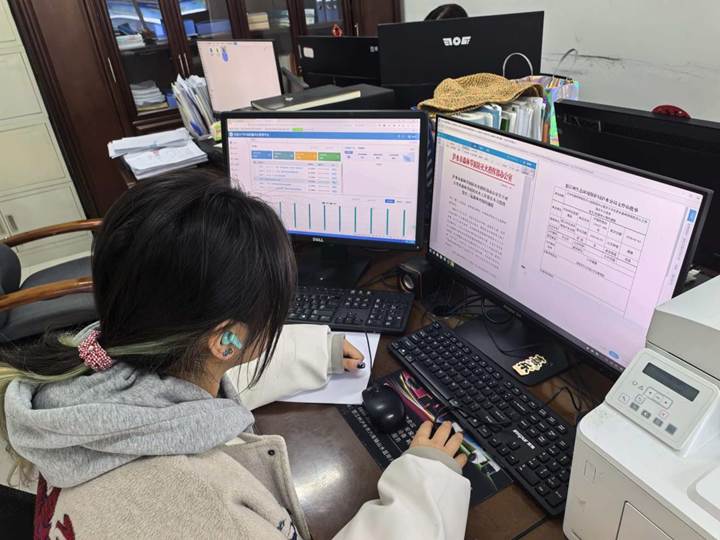 03560043fc4a4e69240d63e04ddd507f